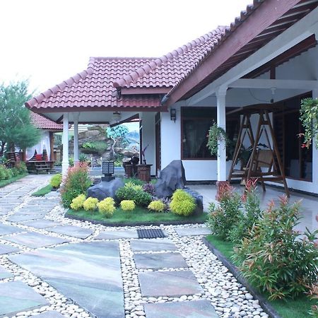 Marry Ind Gunung Kawi Guest House Malang Bumirejo Eksteriør billede
