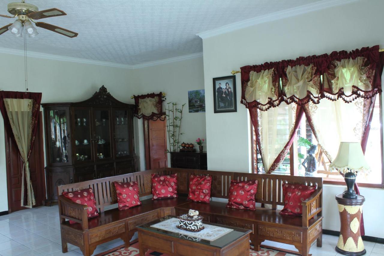 Marry Ind Gunung Kawi Guest House Malang Bumirejo Eksteriør billede