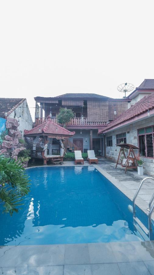 Marry Ind Gunung Kawi Guest House Malang Bumirejo Eksteriør billede
