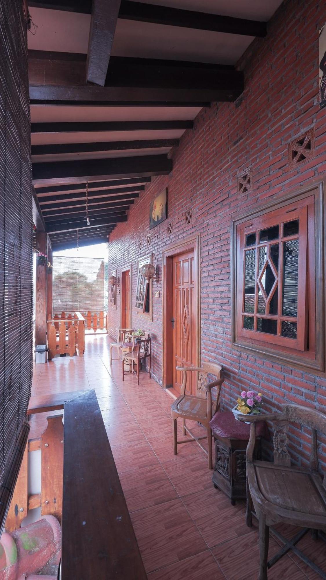 Marry Ind Gunung Kawi Guest House Malang Bumirejo Eksteriør billede